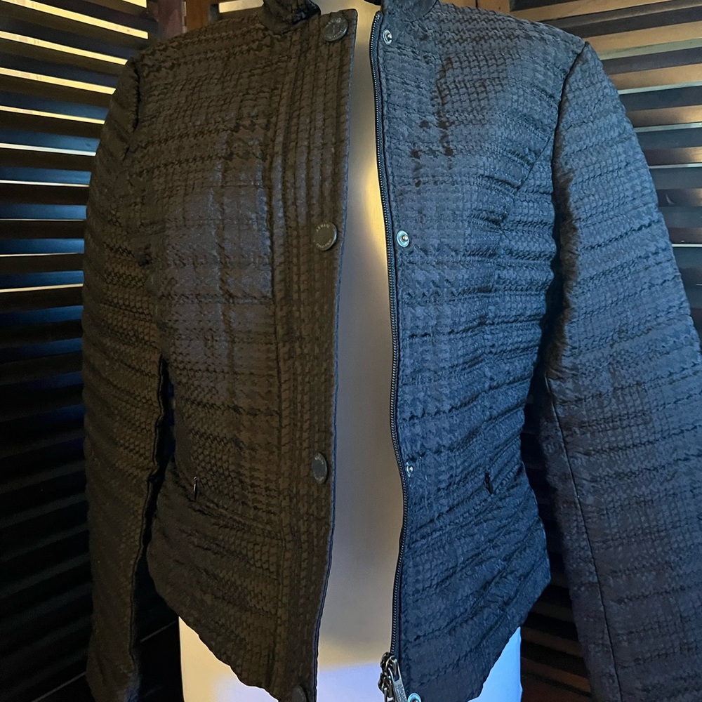 Armani Collezioni Zip -Up Jacket with buttons!